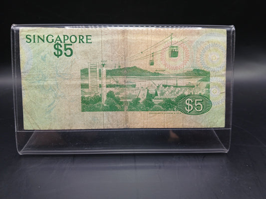Singapore.  5 dollars 1976